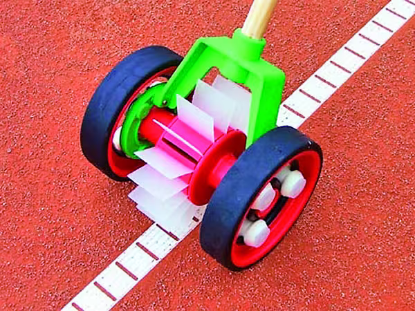 Linienkehrmaschine „Linienblitz“